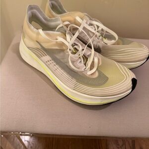 Nike ZoomX Vaporfly NEXT% in Cream and Gray